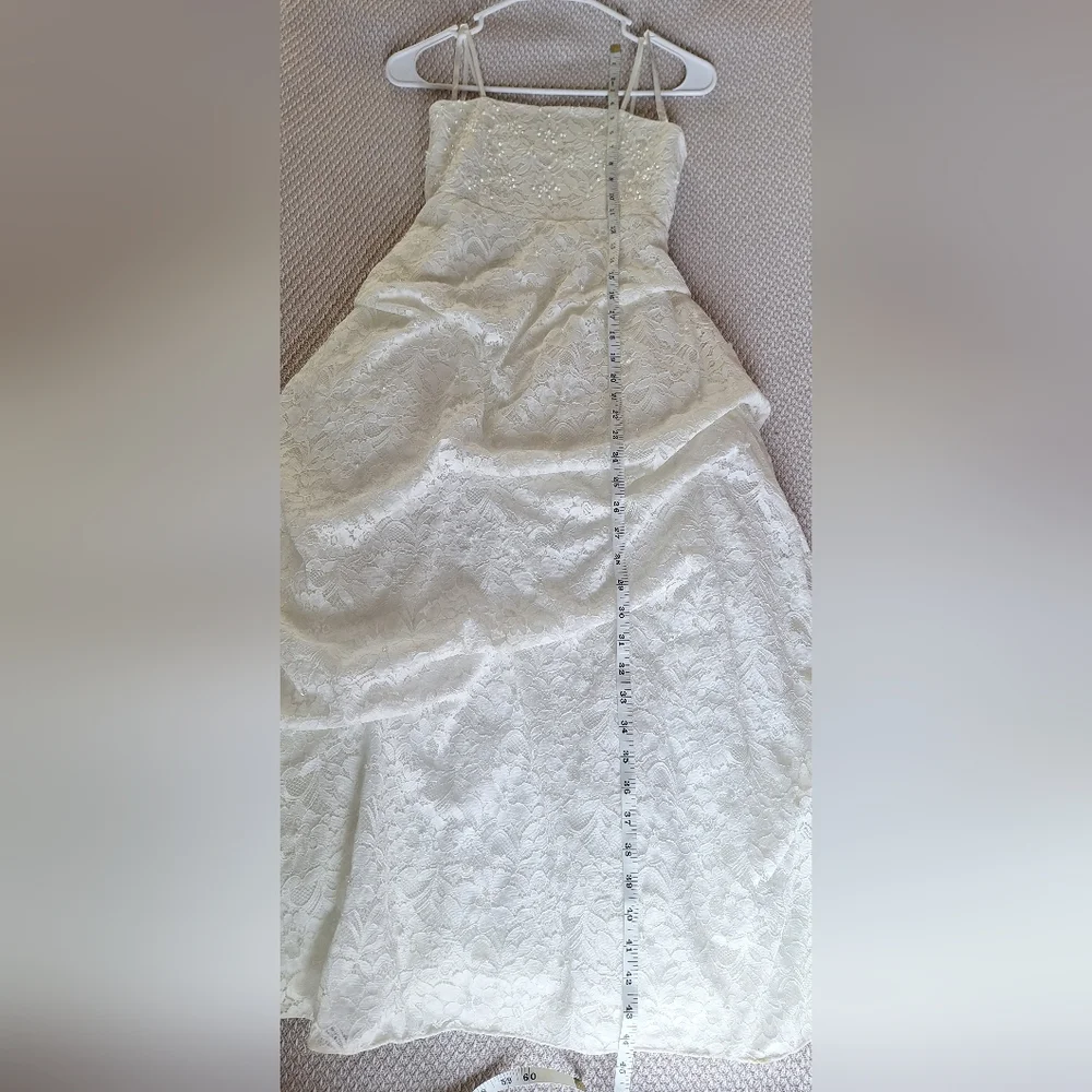 David's Bridal Elegant White Lace Dress - Picture 6 of 11